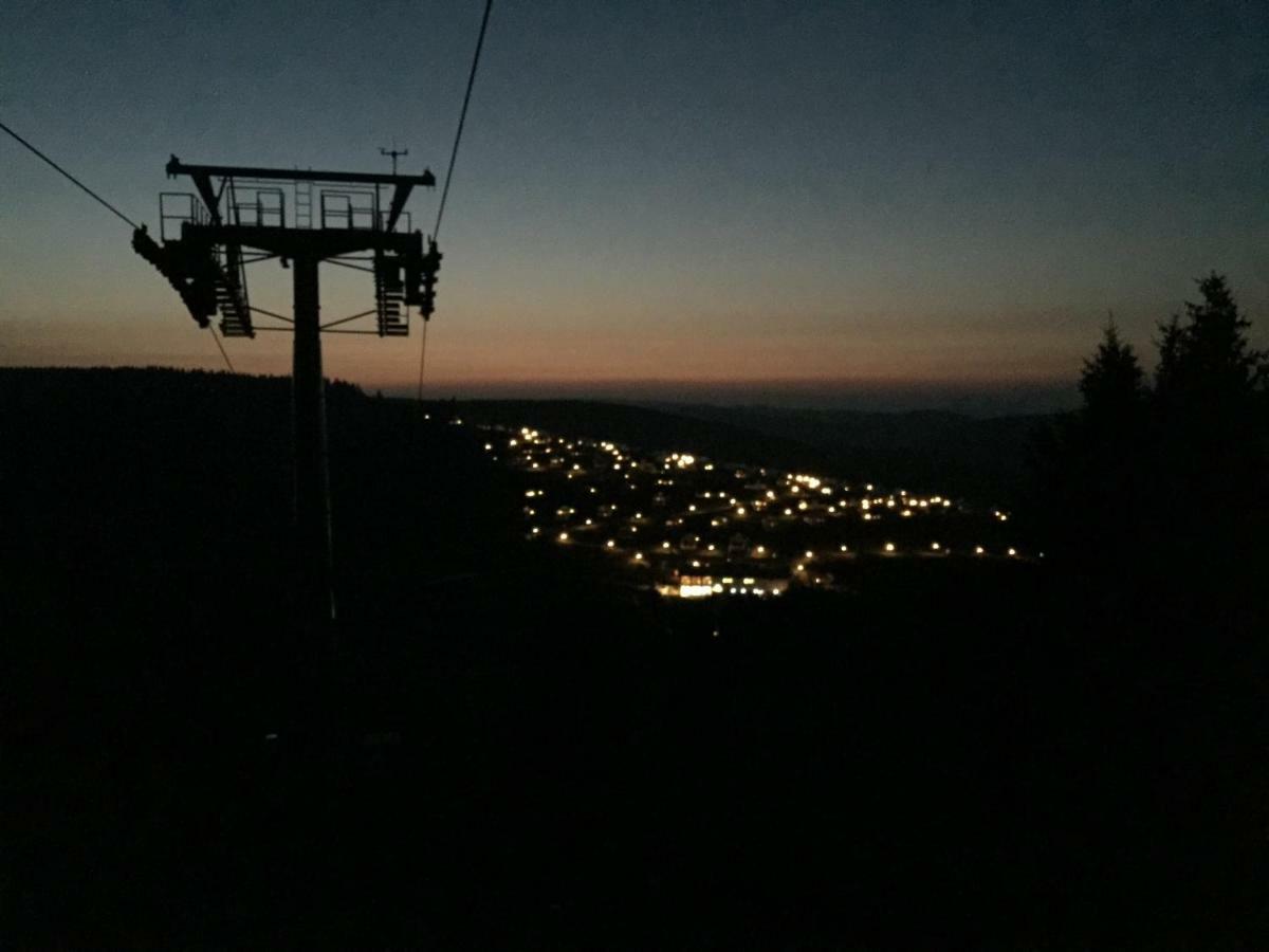 Goski & Gobike Winterberg 4K Netflix Free Exteriör bild
